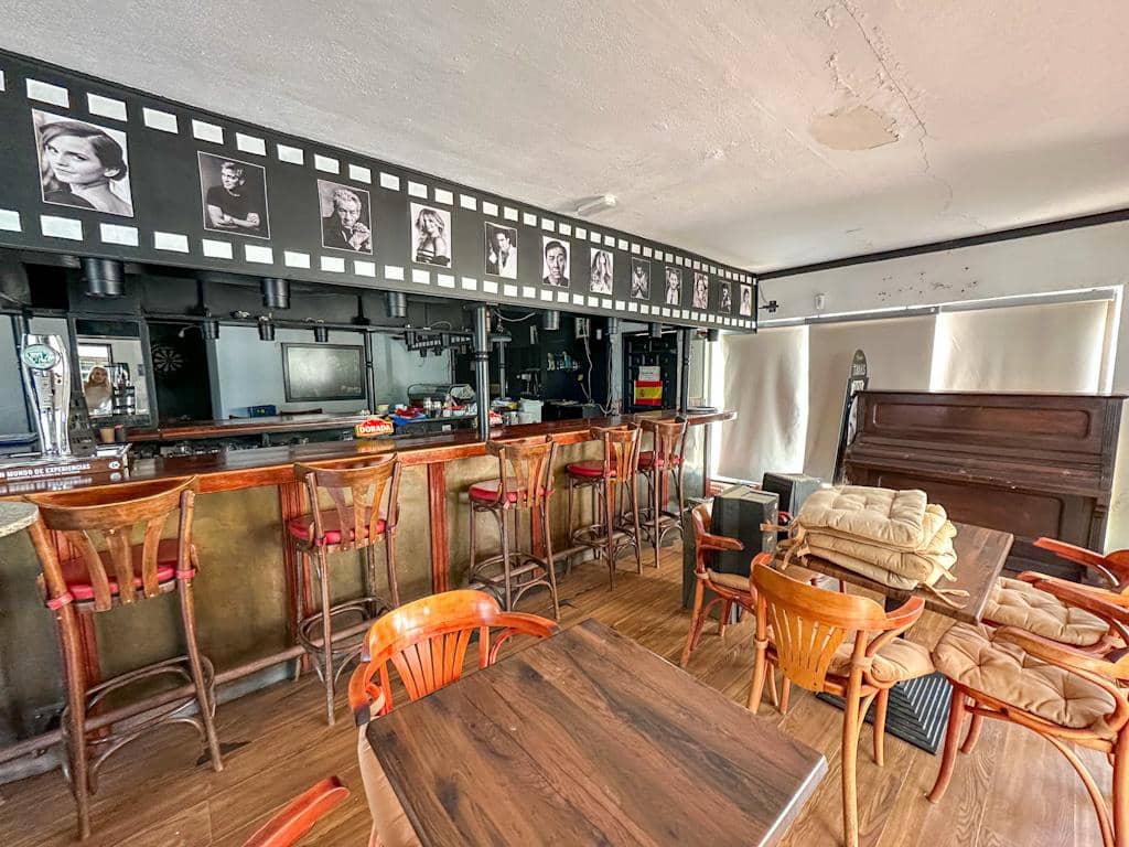 Erhverv til salg i Puerto del Carmen - € 320.000 (Ref: 8786191)