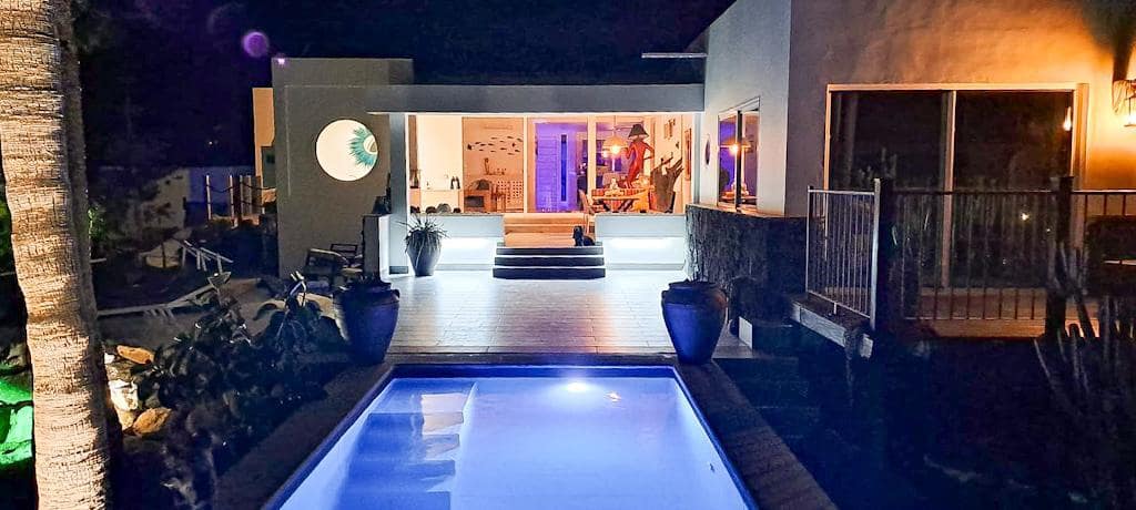 4 soveværelse Villa til salg i Puerto Calero med swimmingpool - € 1.495.000 (Ref: 8887861)