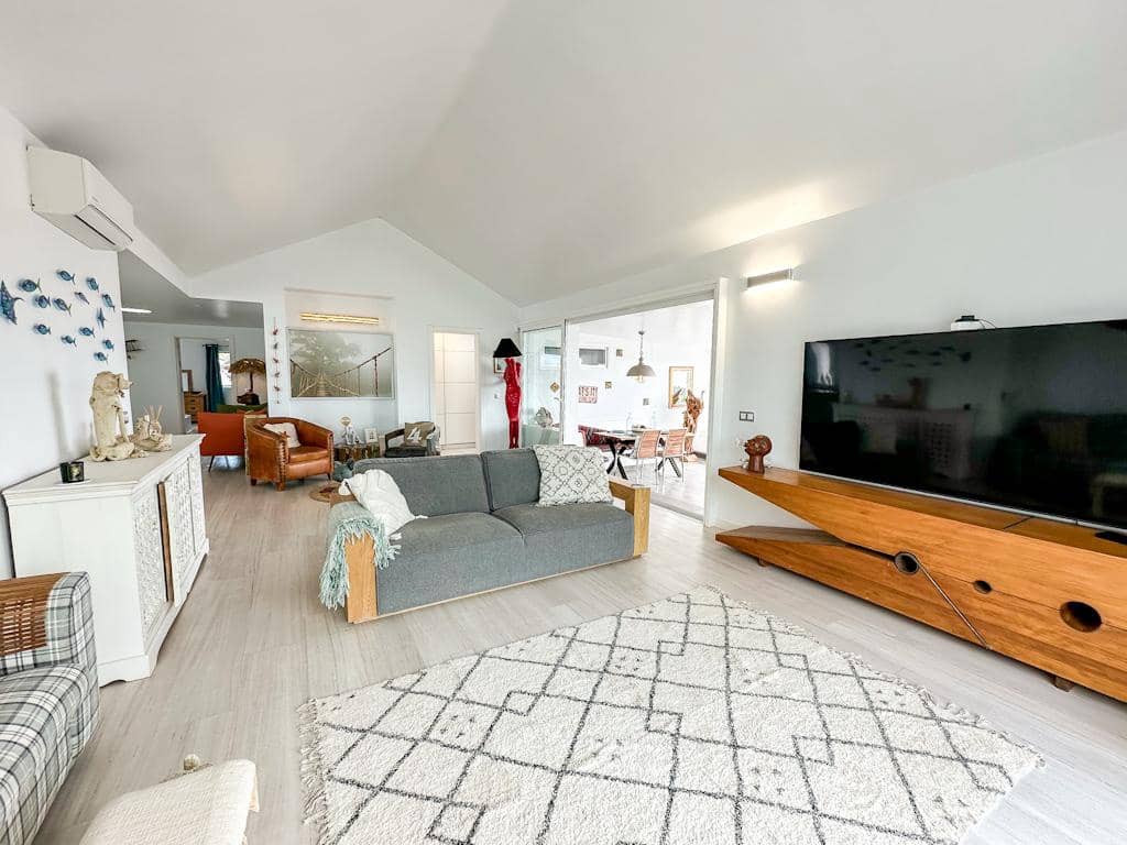 4 soveværelse Villa til salg i Puerto Calero med swimmingpool - € 1.495.000 (Ref: 8887861)