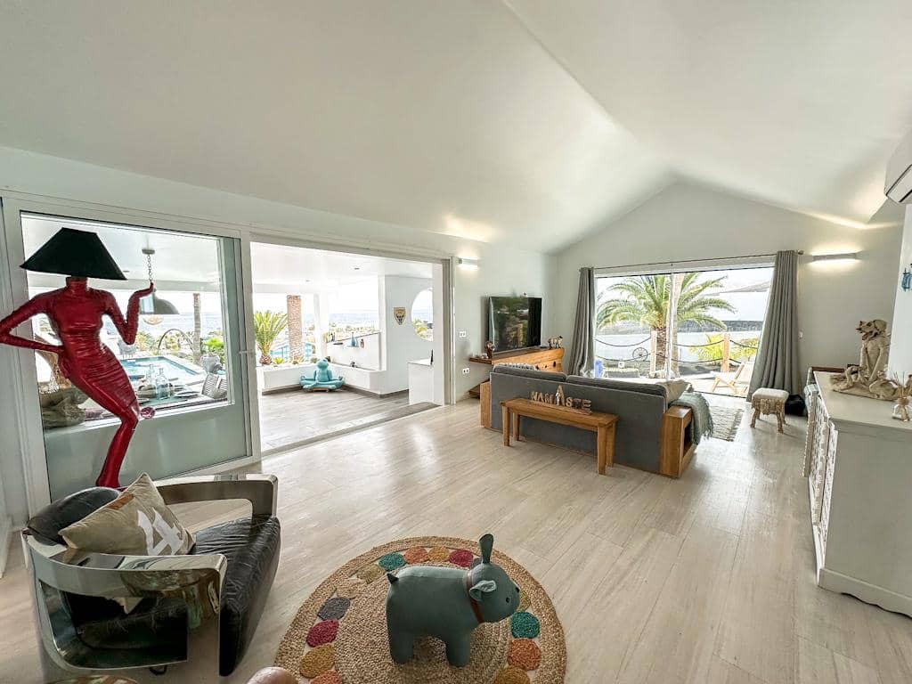 4 soveværelse Villa til salg i Puerto Calero med swimmingpool - € 1.495.000 (Ref: 8887861)