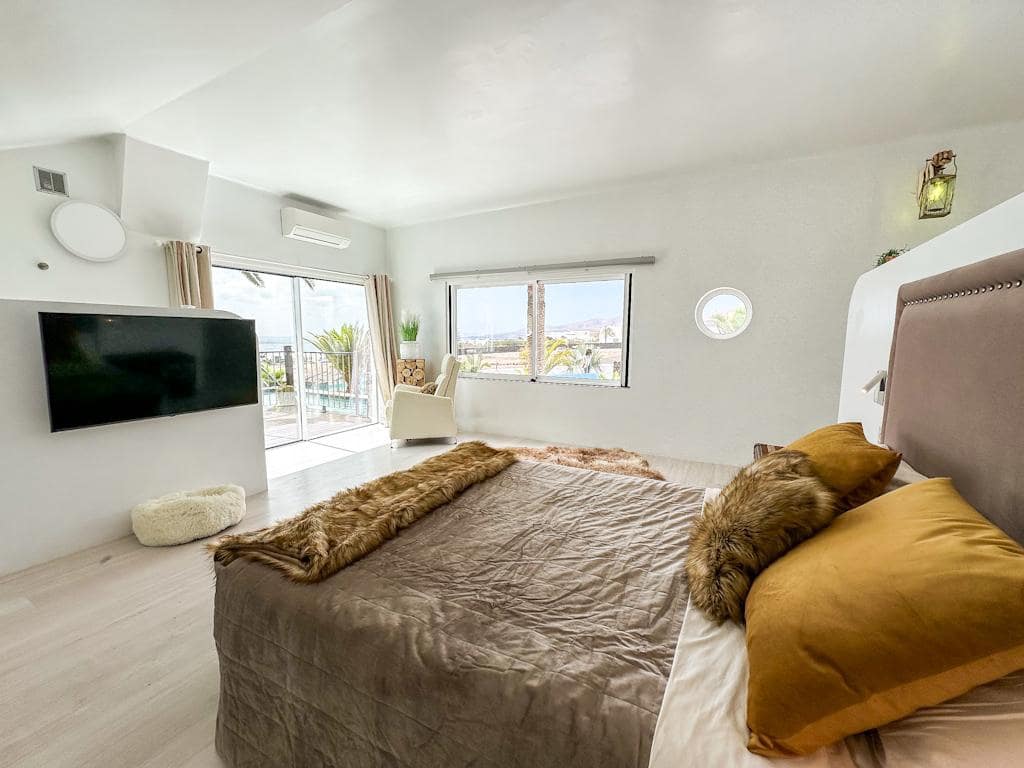 4 soveværelse Villa til salg i Puerto Calero med swimmingpool - € 1.495.000 (Ref: 8887861)