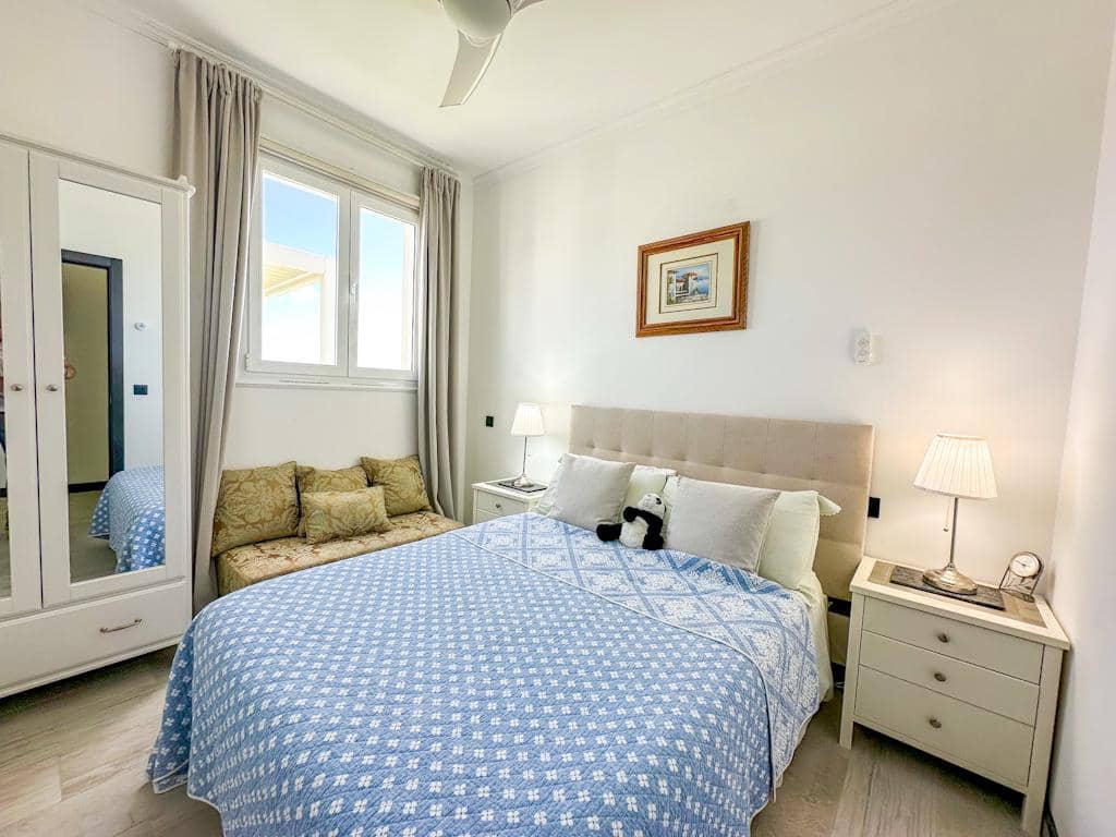 4 soveværelse Villa til salg i Costa Teguise med swimmingpool - € 925.000 (Ref: 8887862)