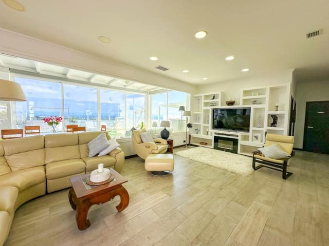 4 chambre Villa/Maison à vendre à Costa Teguise, Teguise avec piscine garage - 925 000 € (Ref: 8887862)
