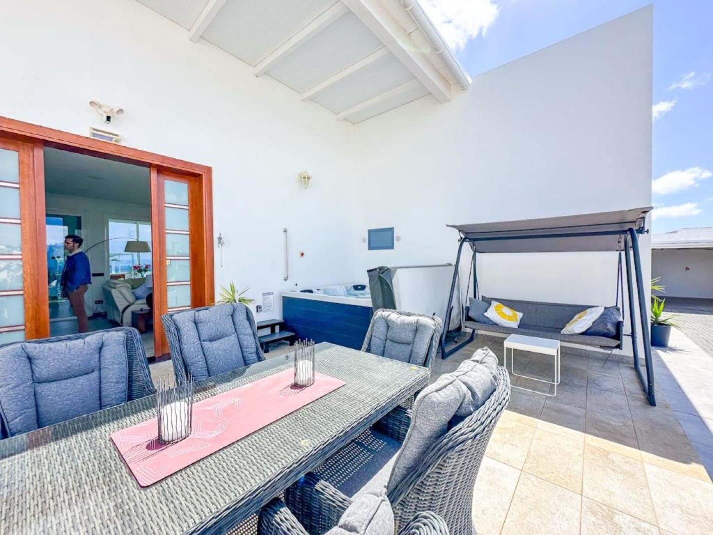 4 chambre Villa/Maison à vendre à Costa Teguise avec piscine garage - 925 000 € (Ref: 8887862)