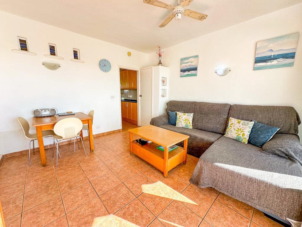 1 soveværelse Lejlighed til salg i Puerto del Carmen med swimmingpool - € 225.000 (Ref: 9326207)