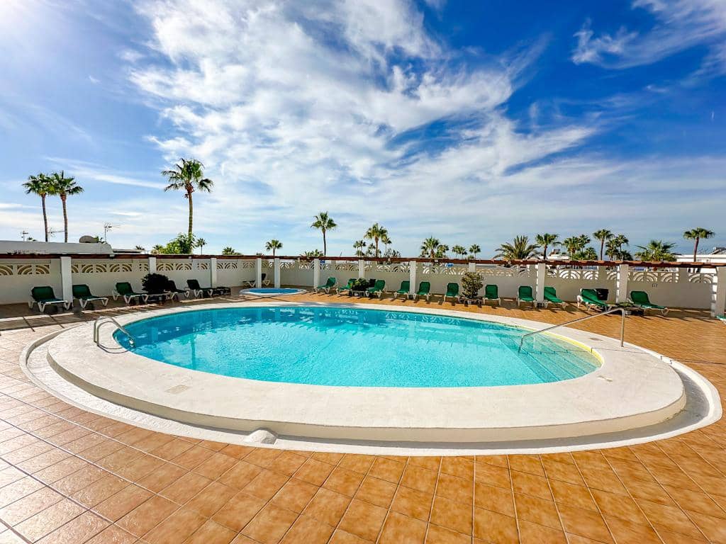 1 soveværelse Lejlighed til salg i Puerto del Carmen med swimmingpool - € 225.000 (Ref: 9326207)