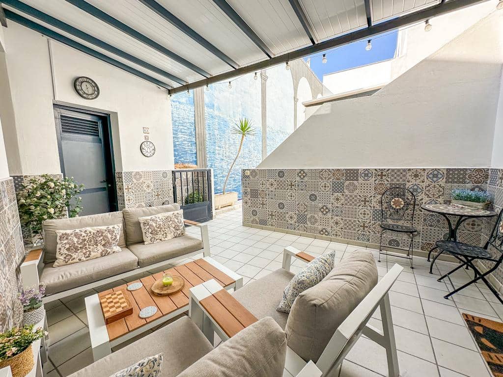 2 soveværelse Lejlighed til salg i Puerto del Carmen - € 270.000 (Ref: 9367208)