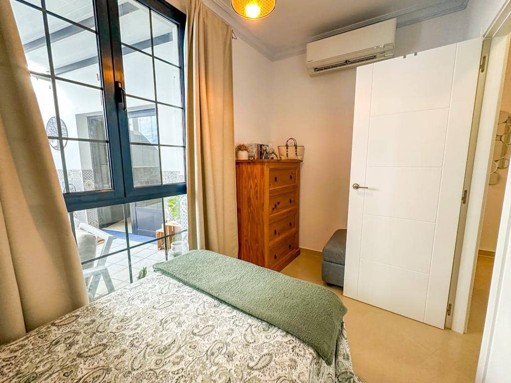 2 soveværelse Lejlighed til salg i Puerto del Carmen - € 270.000 (Ref: 9367208)