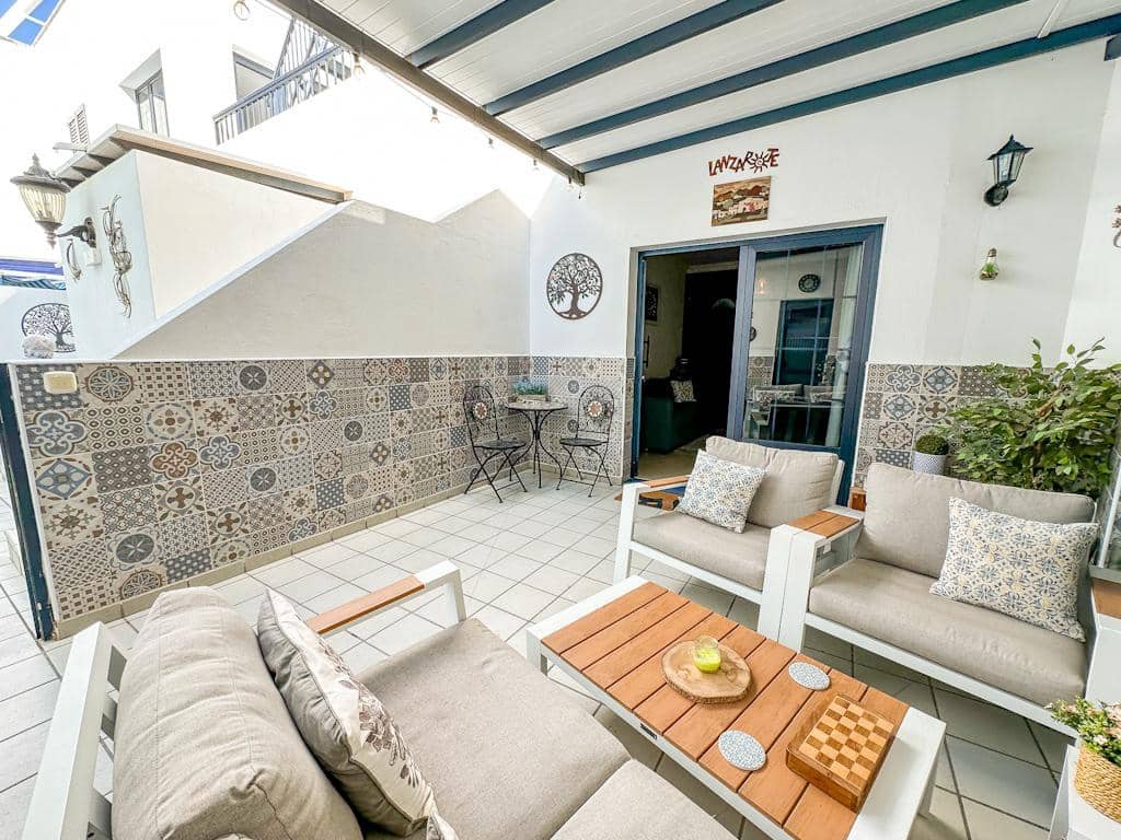 2 soveværelse Lejlighed til salg i Puerto del Carmen - € 270.000 (Ref: 9367208)