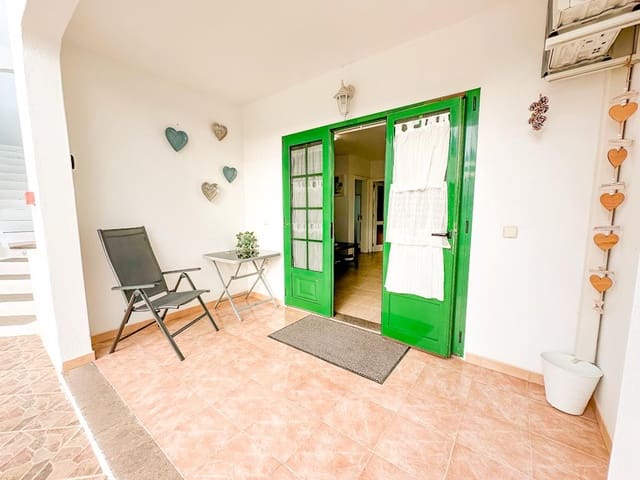 1 bedroom Apartment for sale in Puerto del Carmen, Tías with pool - € 230,000 (Ref: 9382504)