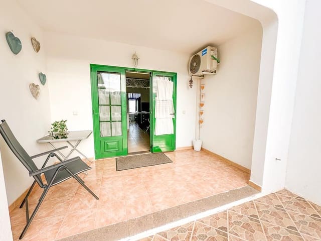 1 bedroom Apartment for sale in Puerto del Carmen, Tías with pool - € 230,000 (Ref: 9382504)