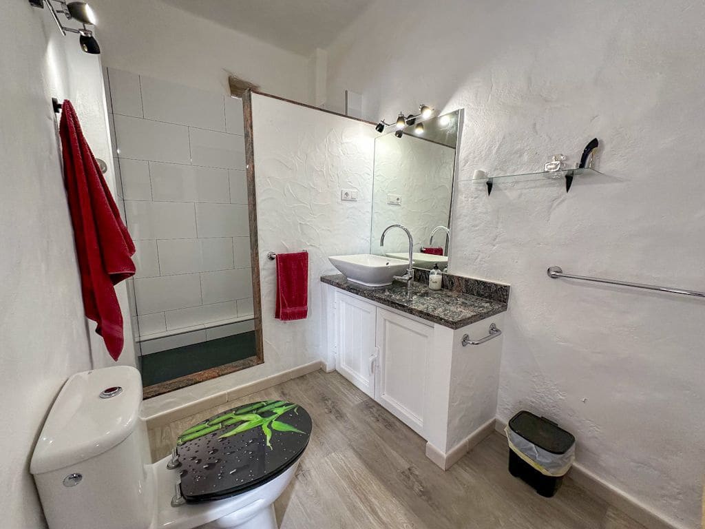 3 bedroom Villa for sale in Tias with pool - € 895,000 (Ref: 9426985)