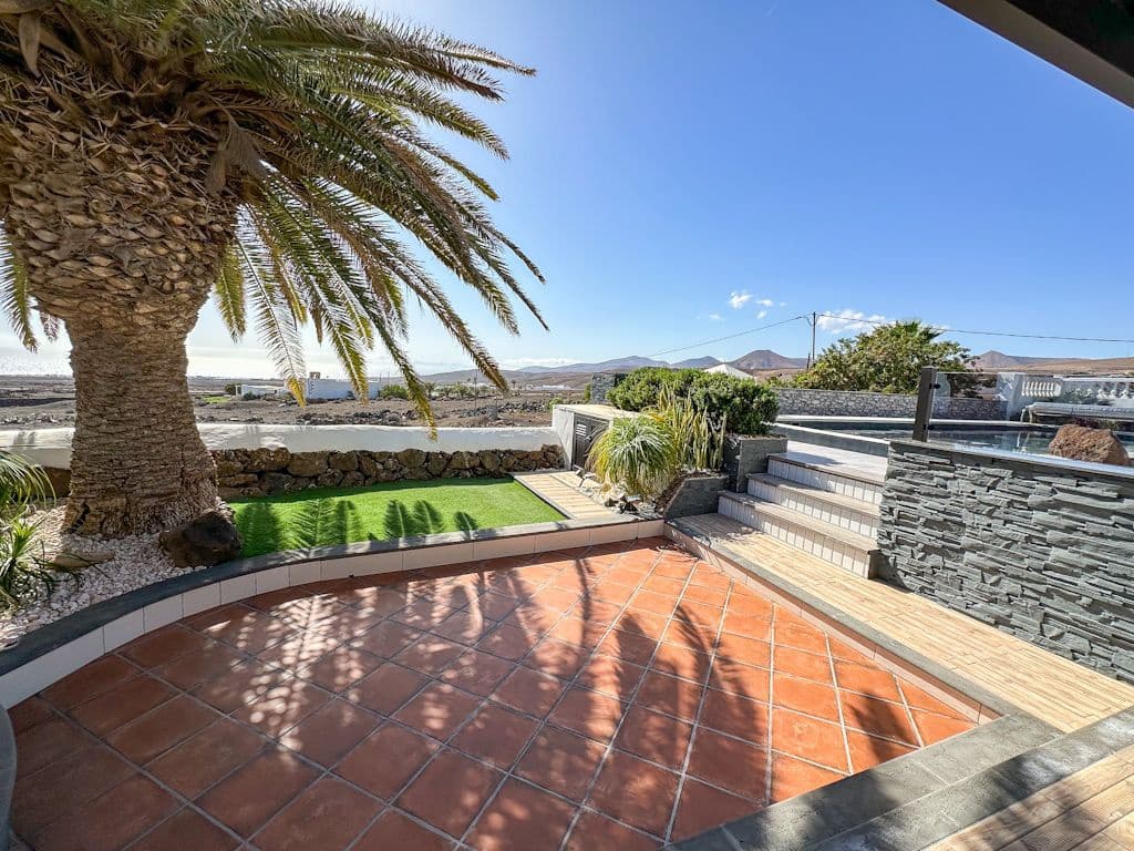 3 bedroom Villa for sale in Tias with pool - € 895,000 (Ref: 9426985)