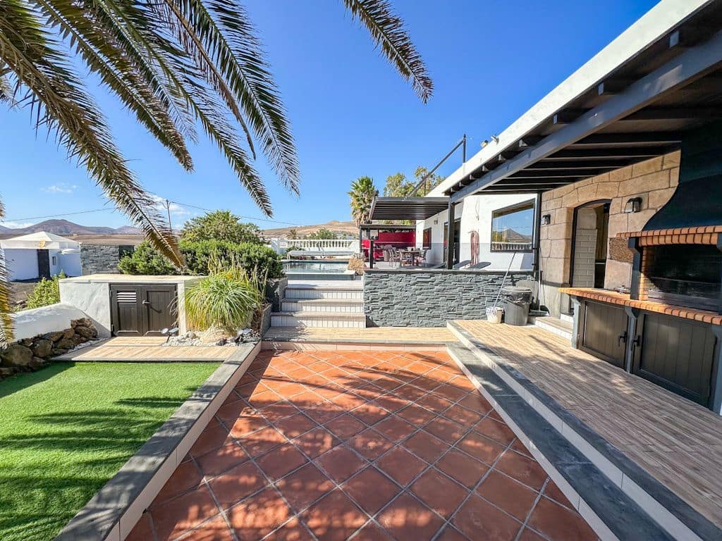 3 bedroom Villa for sale in Tias with pool - € 895,000 (Ref: 9426985)