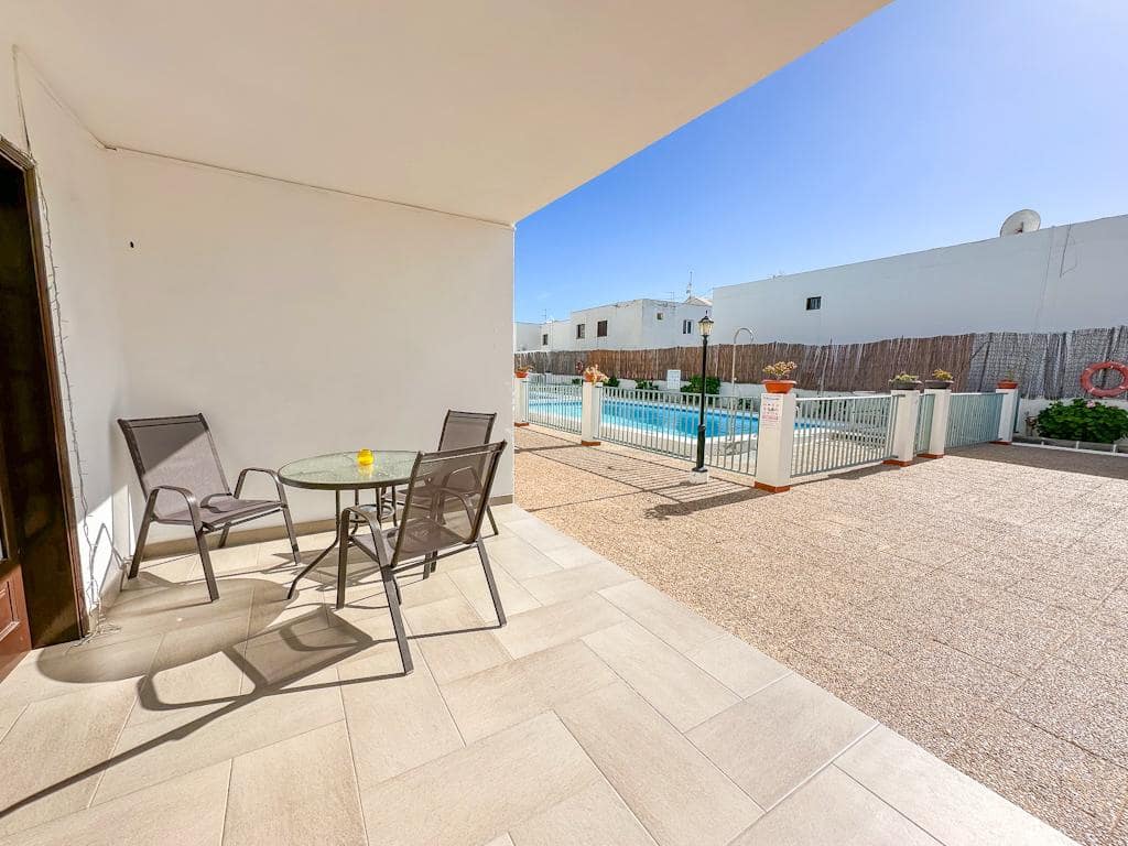 Apartamento de 1 habitación en Puerto del Carmen en venta con piscina - 210.000 € (Ref: 9488242)