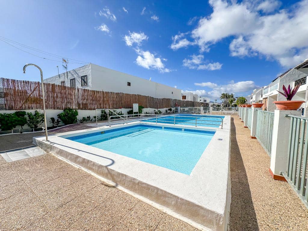 Apartamento de 1 habitación en Puerto del Carmen en venta con piscina - 210.000 € (Ref: 9488242)