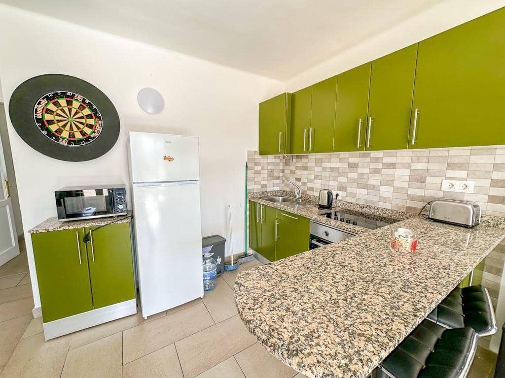 Apartamento de 1 habitación en Puerto del Carmen en venta con piscina - 210.000 € (Ref: 9488242)