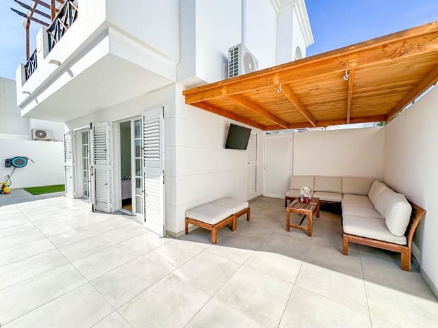 4 camera da letto Villa in vendita in Puerto del Carmen, Tías con garage - 565.000 € (Rif: 9502073)