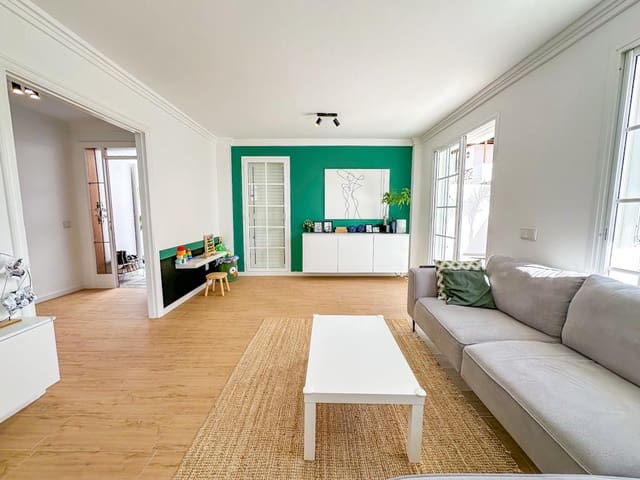 4 camera da letto Villa in vendita in Puerto del Carmen, Tías con garage - 565.000 € (Rif: 9502073)