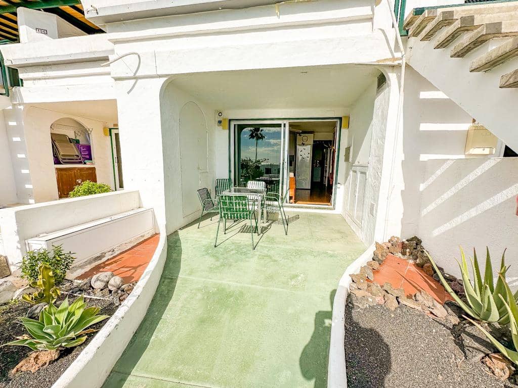 1 sypialnia Apartament na sprzedaż w Puerto del Carmen z basenem - 195 000 € (Ref: 9504150)