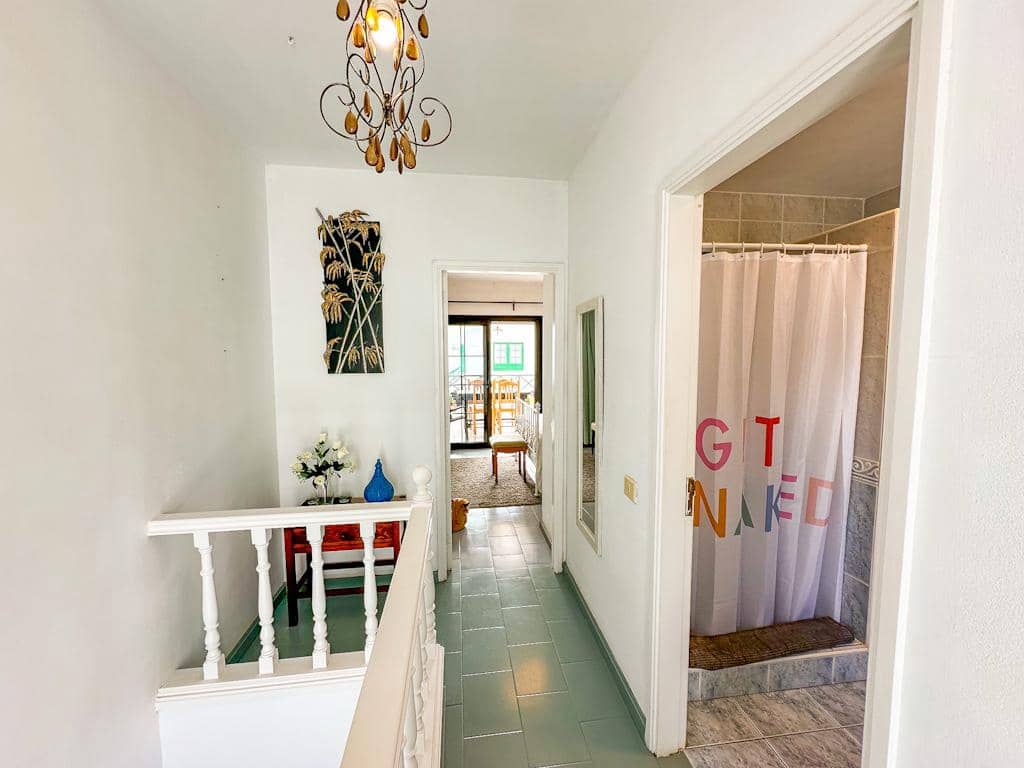 2 bedroom Villa for sale in Puerto del Carmen with pool - € 320,000 (Ref: 9524092)