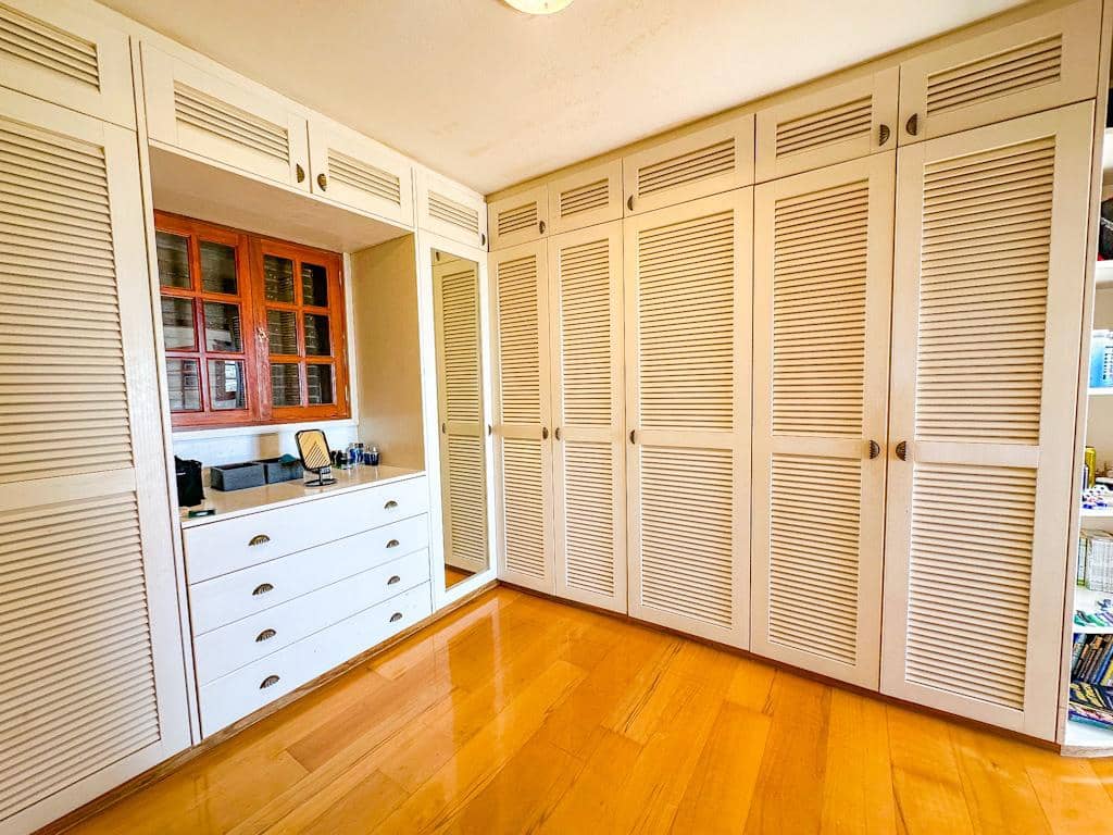 6 bedroom Villa for sale in Guime with pool - € 790,000 (Ref: 9586036)