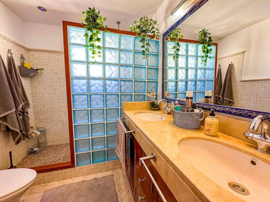 6 bedroom Villa for sale in Guime with pool - € 790,000 (Ref: 9586036)