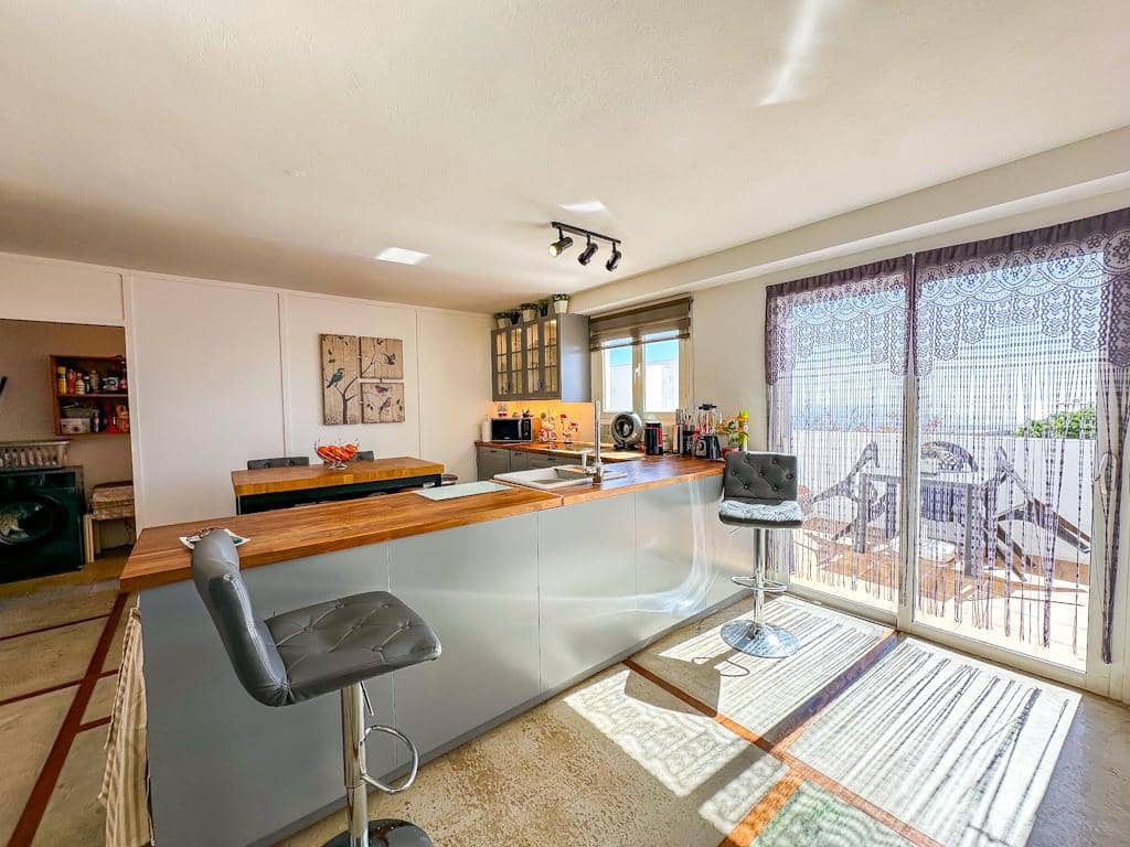 6 bedroom Villa for sale in Guime with pool - € 790,000 (Ref: 9586036)