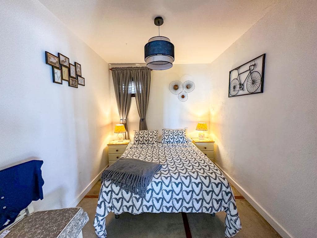 6 bedroom Villa for sale in Guime with pool - € 790,000 (Ref: 9586036)