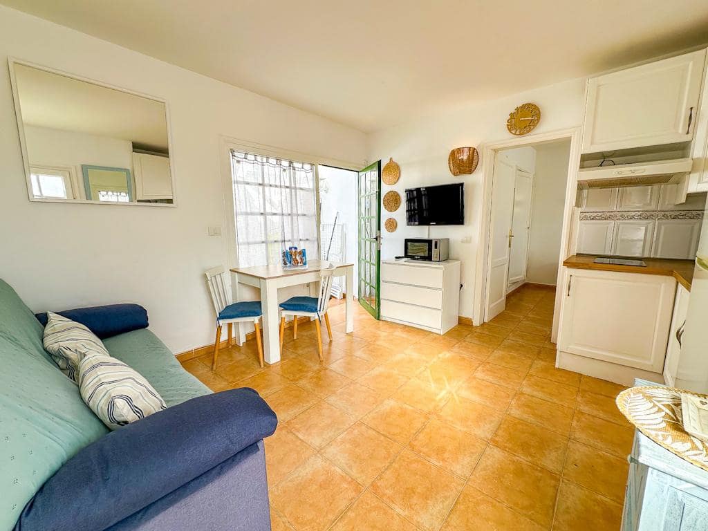 1 Zimmer Apartment zu verkaufen in Puerto del Carmen mit Pool - 195.000 € (Ref: 9604764)