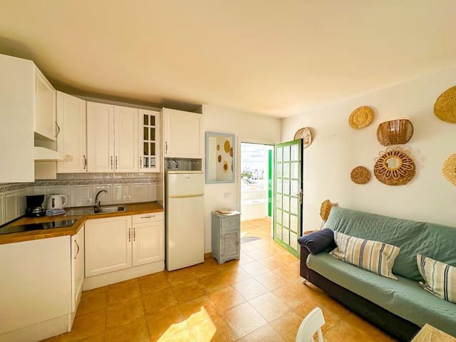 Apartamento de 1 habitación en Puerto del Carmen, Tías en venta con piscina - 195.000 € (Ref: 9604764)