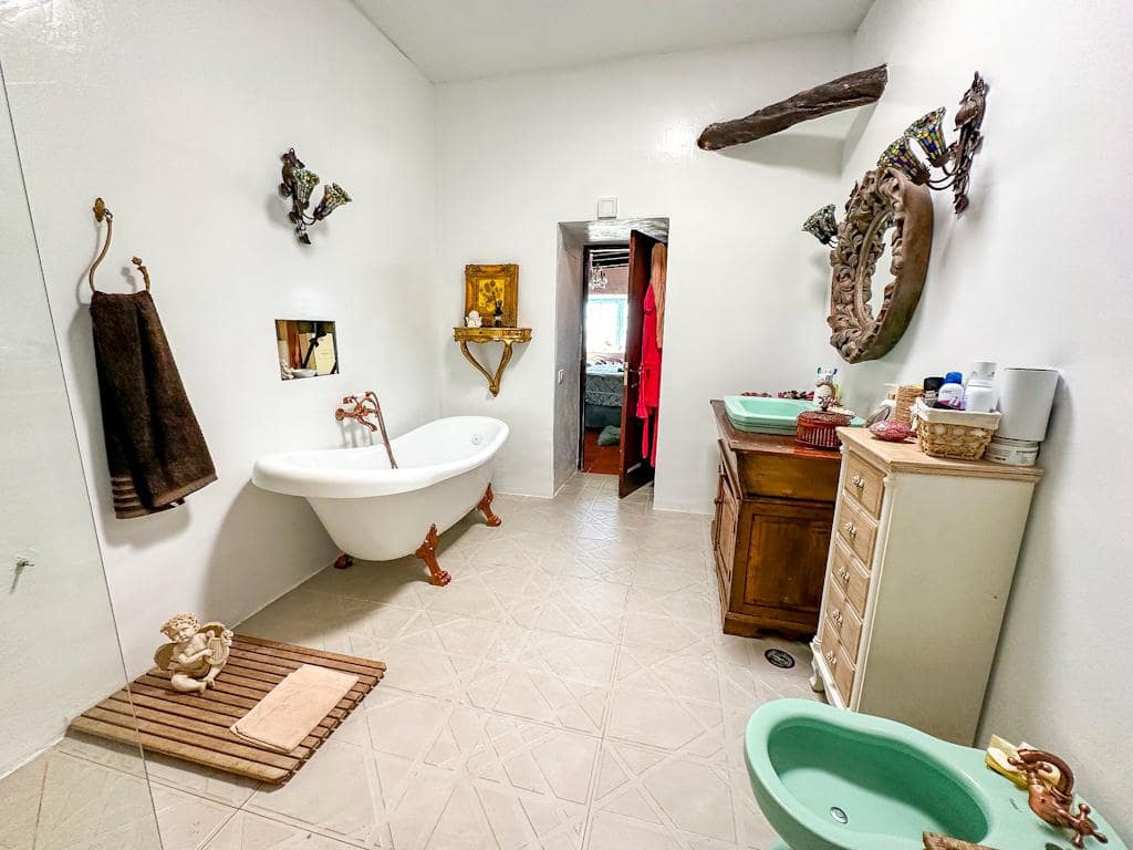 5 slaapkamer Villa te koop in Tias - € 990.000 (Ref: 9615332)