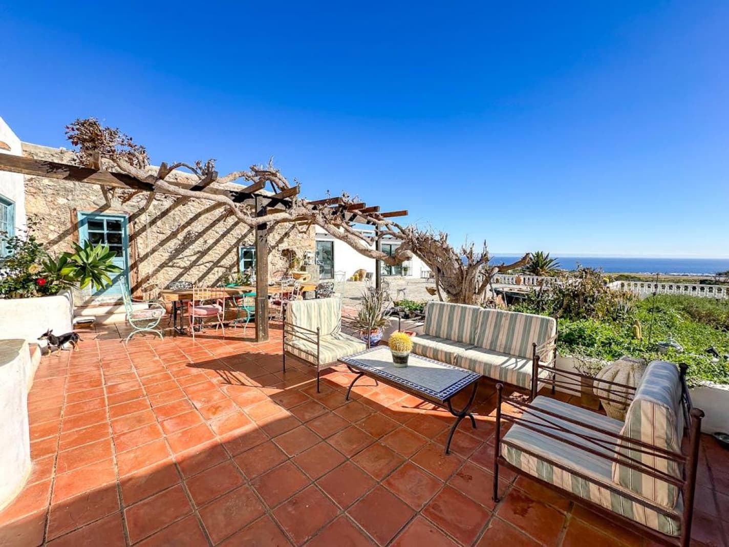 5 bedroom Villa for sale in Tias with garage - € 990,000 (Ref: 9615332)