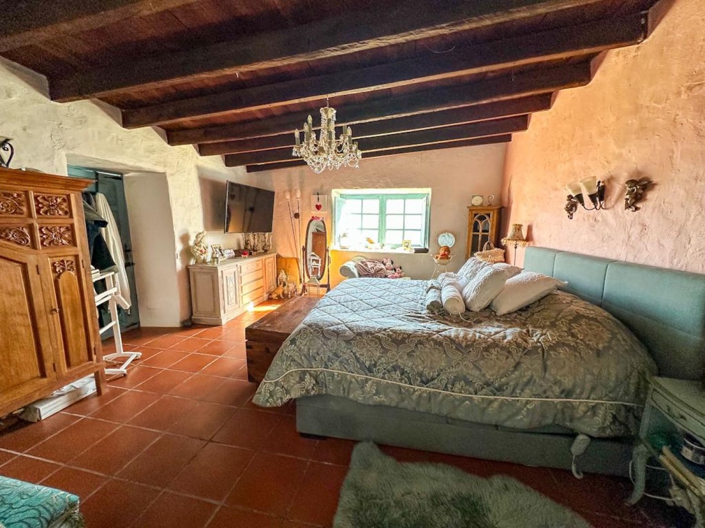 5 bedroom Villa for sale in Tias with garage - € 990,000 (Ref: 9615332)