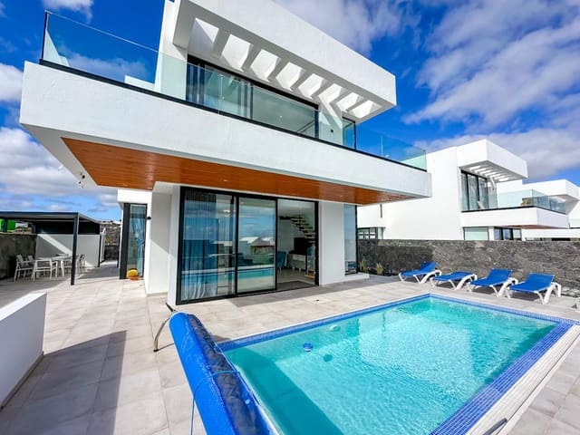 4 Zimmer Villa zu verkaufen in Tías mit Pool Garage - 725.000 € (Ref: 9658522)