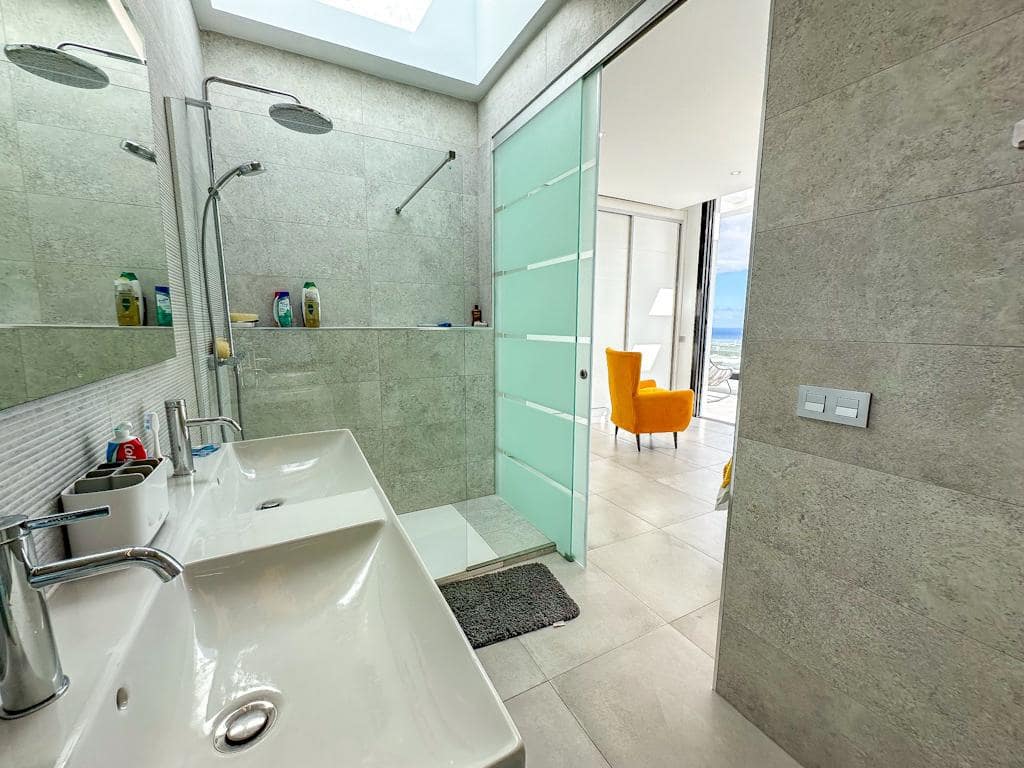 4 soverom Villa til salgs i Tias med svømmebasseng garasje - € 725 000 (Ref: 9658522)
