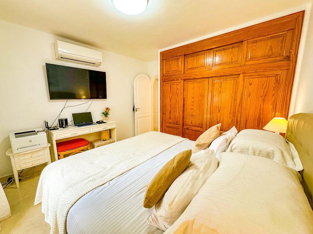 3 bedroom Villa for sale in Puerto del Carmen with pool garage - € 895,000 (Ref: 9731779)