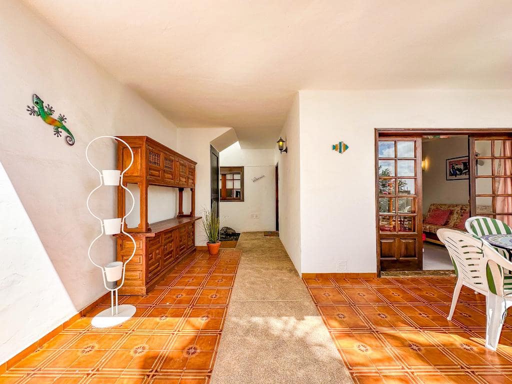 2 soveværelse Lejlighed til salg i Puerto del Carmen med swimmingpool - € 315.000 (Ref: 9761800)