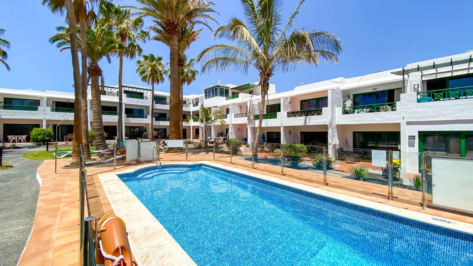1 bedroom Apartment for sale in Puerto del Carmen with pool - € 295,000 (Ref: 9770385)