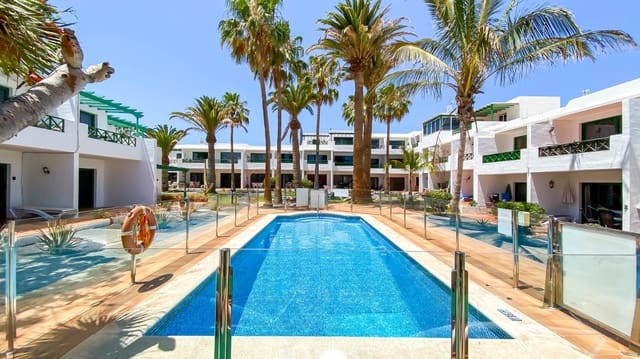 1 chambre Appartement à vendre à Puerto del Carmen, Tías avec piscine - 295 000 € (Ref: 9770385)