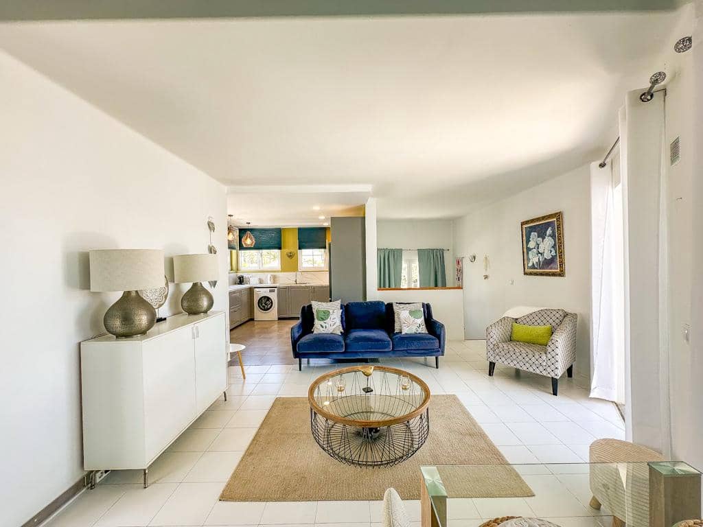 3 soverom Villa til salgs i Puerto del Carmen med svømmebasseng - € 495 000 (Ref: 9815708)