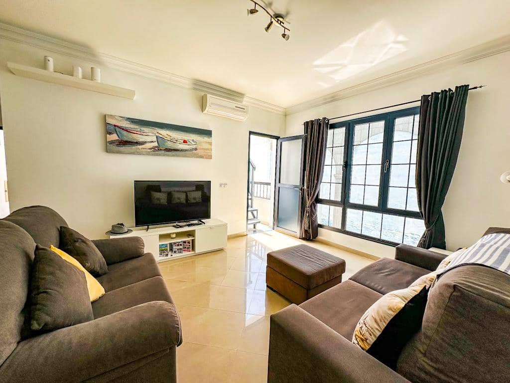 3 bedroom Apartment for sale in Puerto del Carmen - € 450,000 (Ref: 9828819)