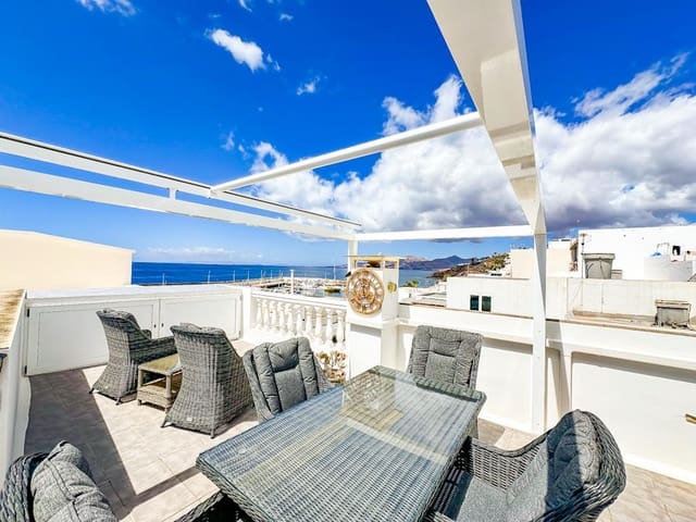 3 bedroom Apartment for sale in Puerto del Carmen, Tías - € 450,000 (Ref: 9828819)