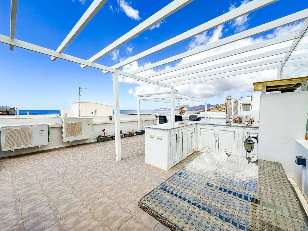 3 bedroom Apartment for sale in Puerto del Carmen - € 450,000 (Ref: 9828819)