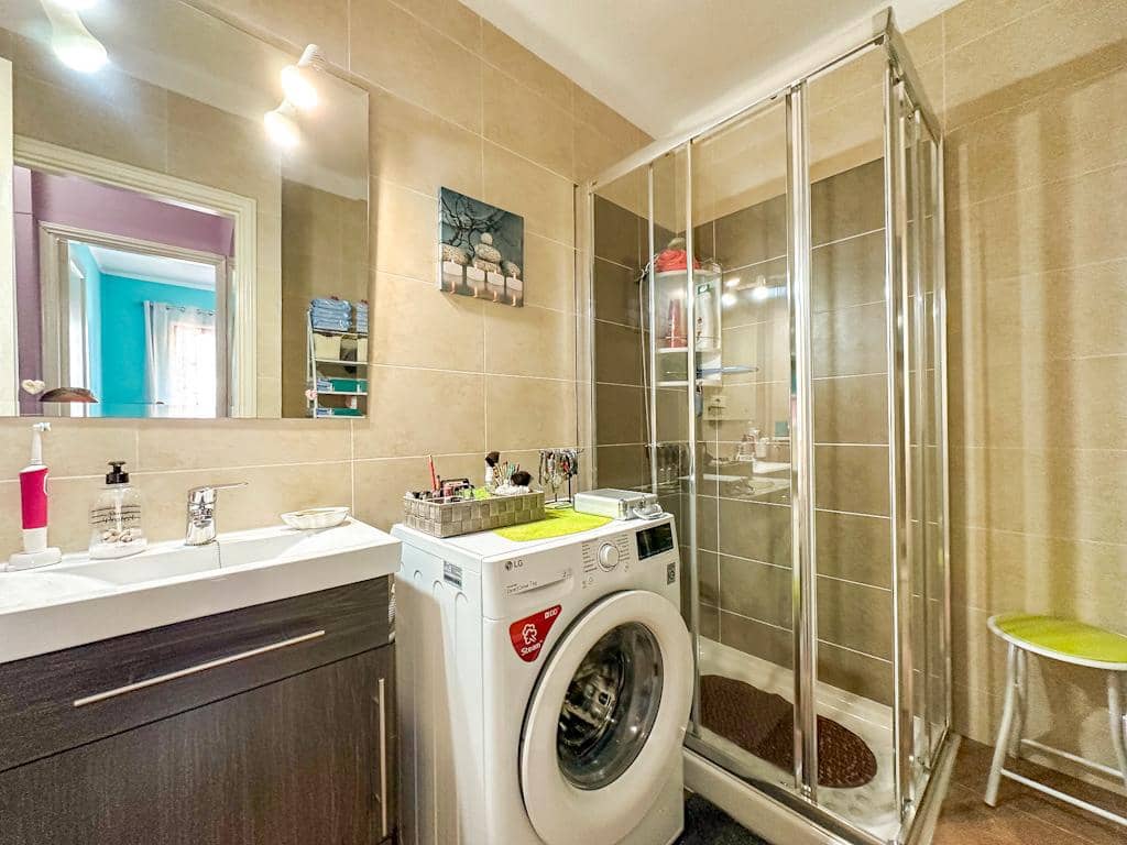 1 bedroom Apartment for sale in Puerto del Carmen with garage - € 195,000 (Ref: 9833491)