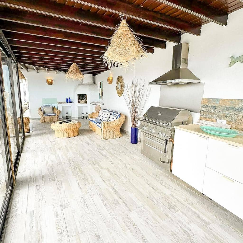6 soveværelse Villa til salg i Puerto del Carmen med swimmingpool - € 1.150.000 (Ref: 9859663)
