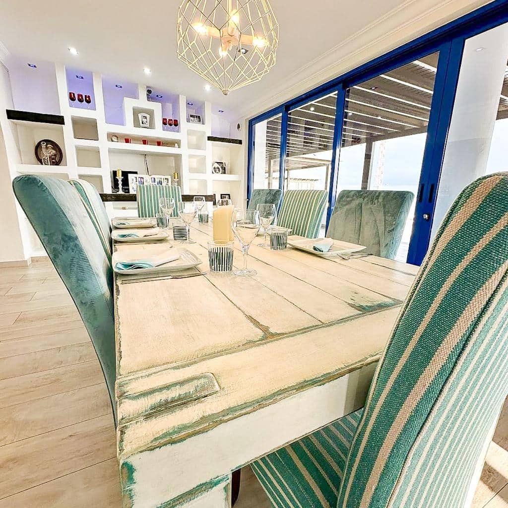 6 soveværelse Villa til salg i Puerto del Carmen med swimmingpool - € 1.150.000 (Ref: 9859663)