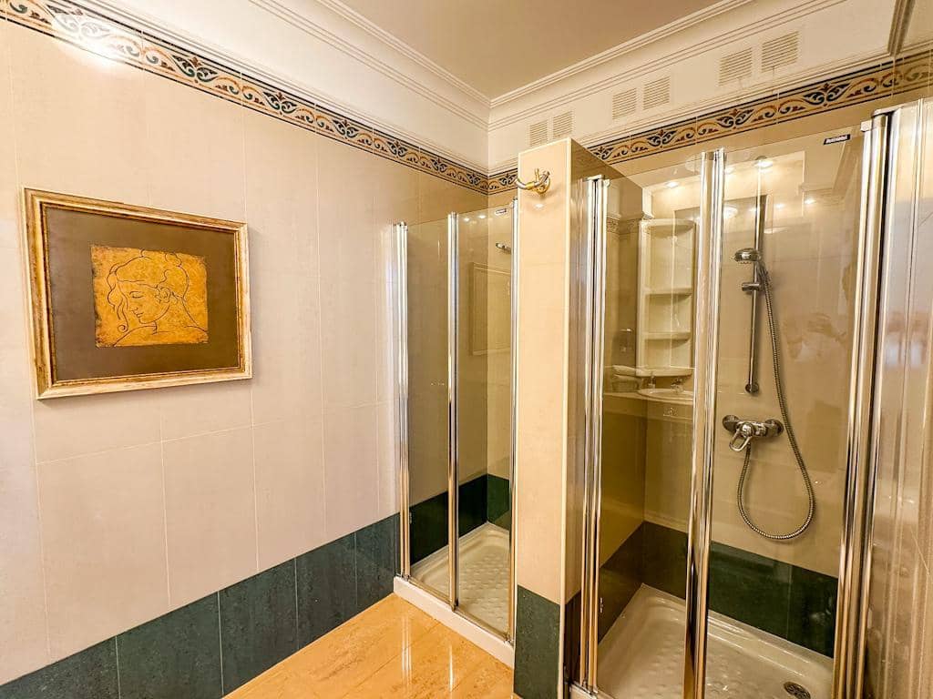 2 bedroom Apartment for sale in Puerto del Carmen with pool - € 295,000 (Ref: 9864972)