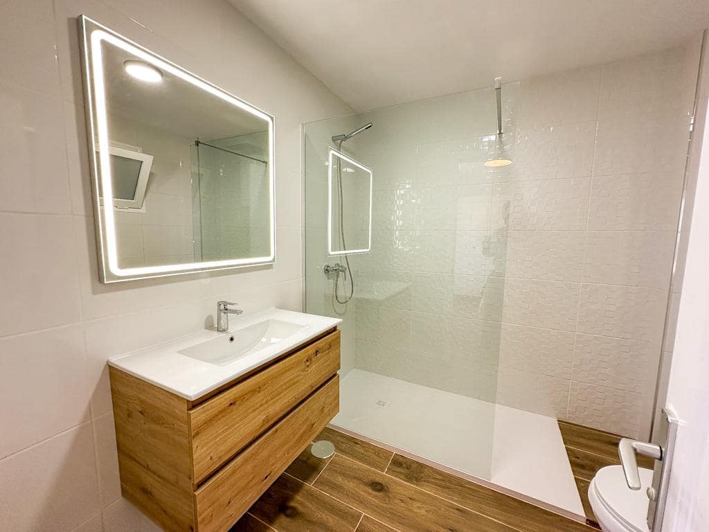 1 slaapkamer Appartement te koop in Puerto del Carmen met zwembad - € 265.000 (Ref: 9962307)