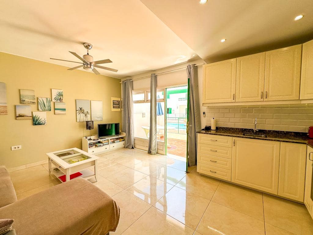 1 chambre Appartement à vendre à Puerto del Carmen avec piscine - 225 000 € (Ref: 9962308)